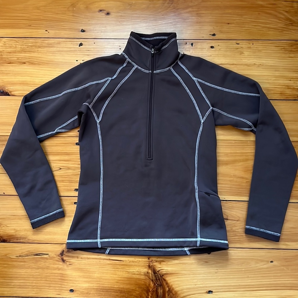 Cloudveil mid layer quarter zip fleece. Size Medium. Color Brown.